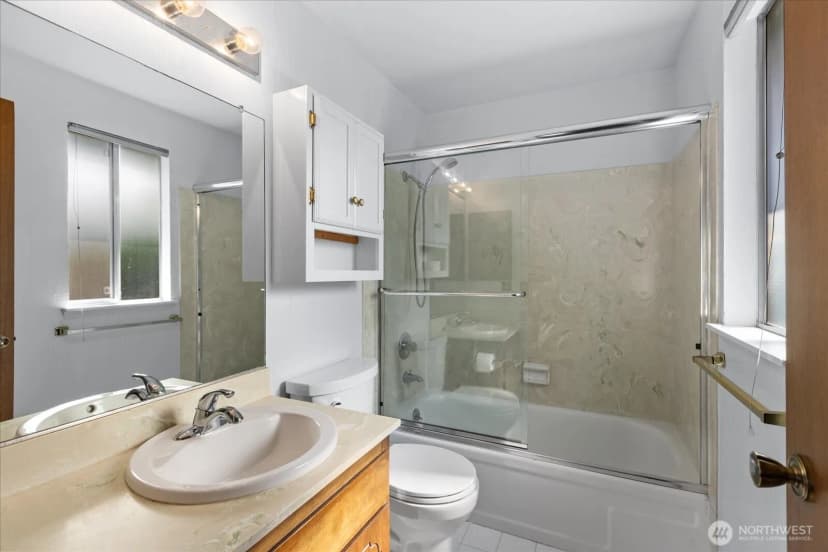 Property photo for 525 Holly Drive, Edmonds photo 9