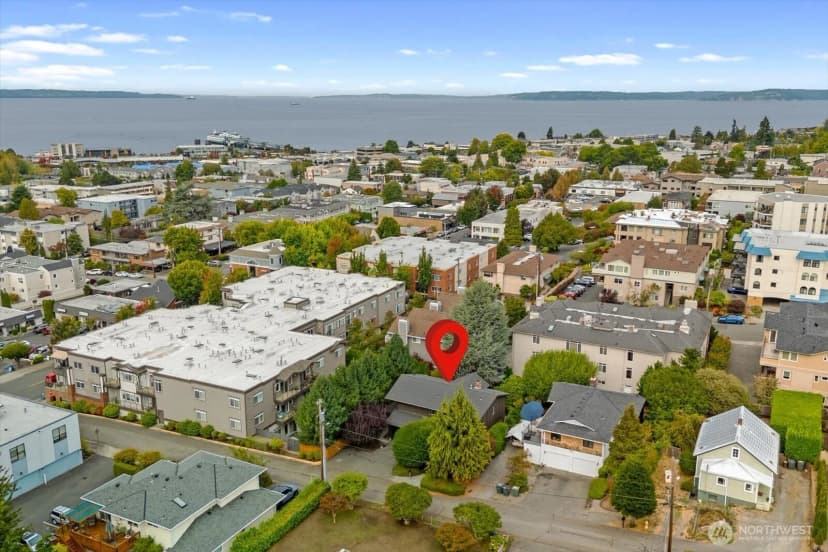 Property photo for 525 Holly Drive, Edmonds photo 28