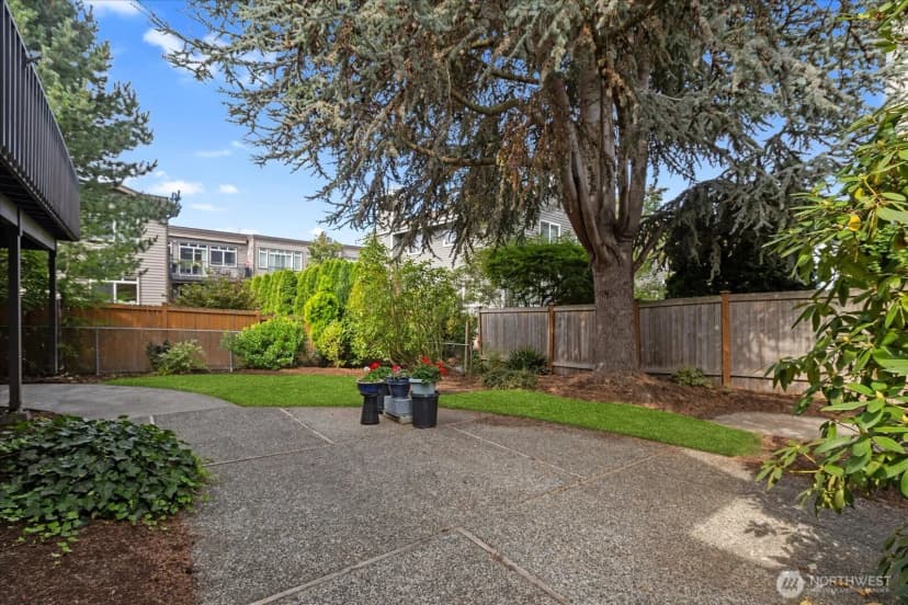 Property photo for 525 Holly Drive, Edmonds photo 23