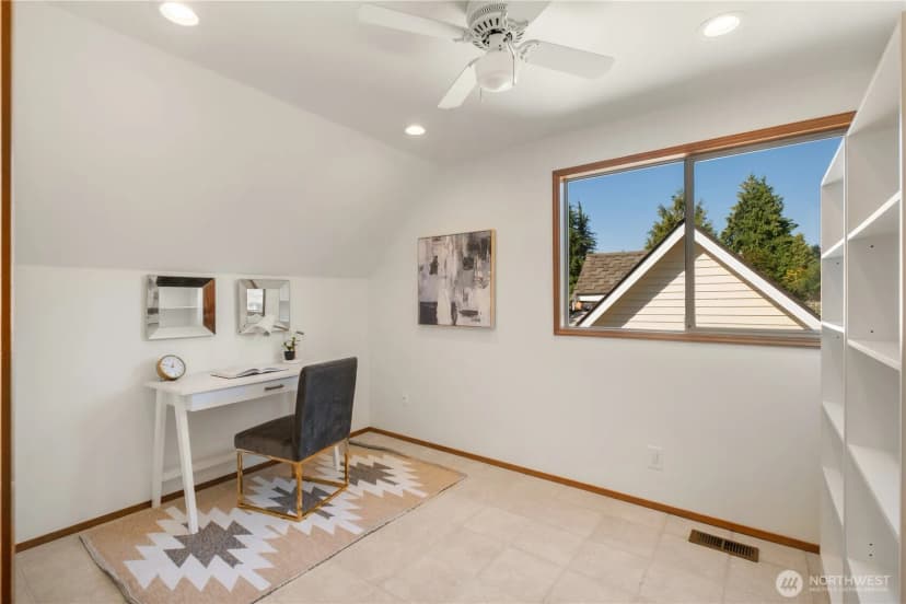 Property photo for 2425 214th Place Sw, Brier photo 27