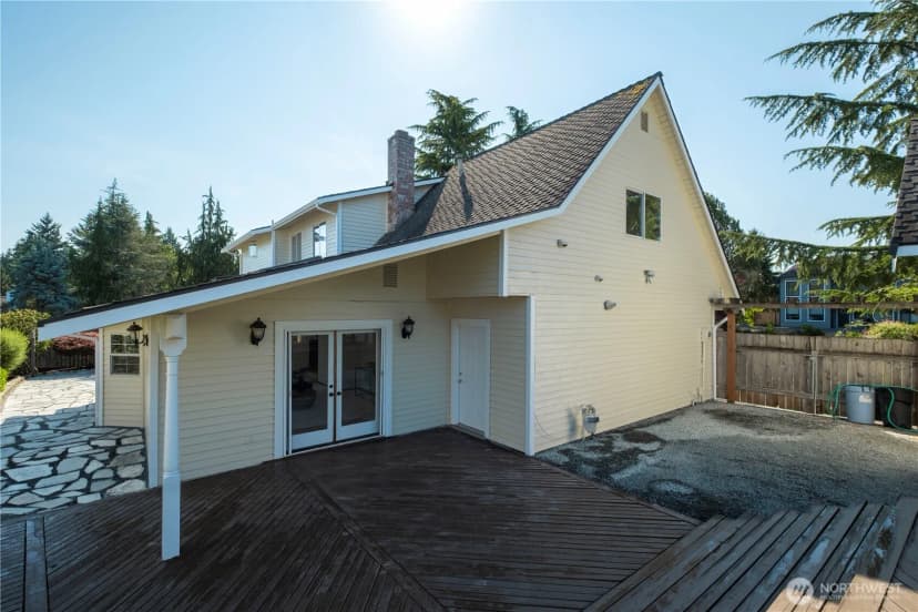 Property photo for 2425 214th Place Sw, Brier photo 29