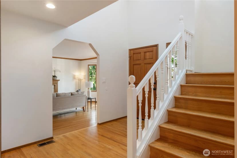 Property photo for 2425 214th Place Sw, Brier photo 19