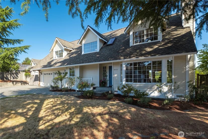 Property photo for 2425 214th Place Sw, Brier