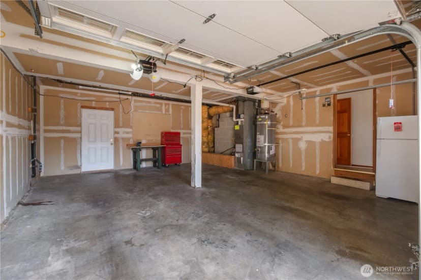Property photo for 2425 214th Place Sw, Brier photo 13