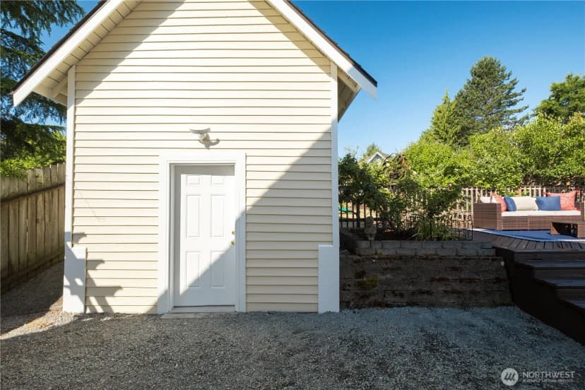 Property photo for 2425 214th Place Sw, Brier photo 33