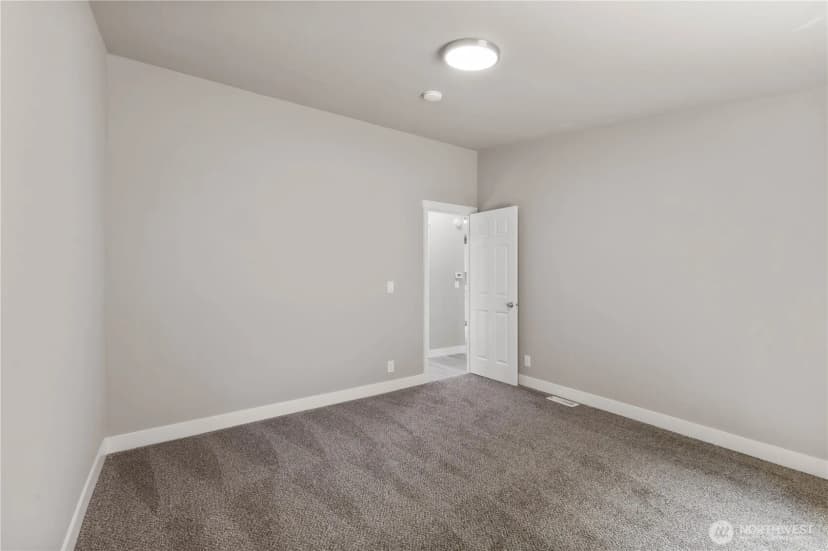 Property photo for 19011 221st Ave E, Orting photo 16