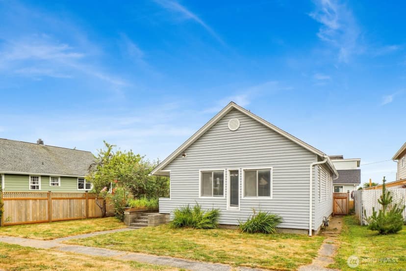 Property photo for 1273 4th Street #1 & 2, Blaine