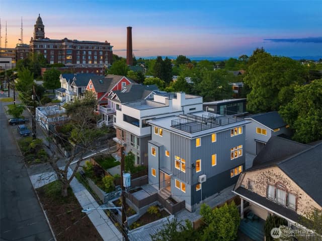 Property photo for 332 17th Avenue #b, Seattle