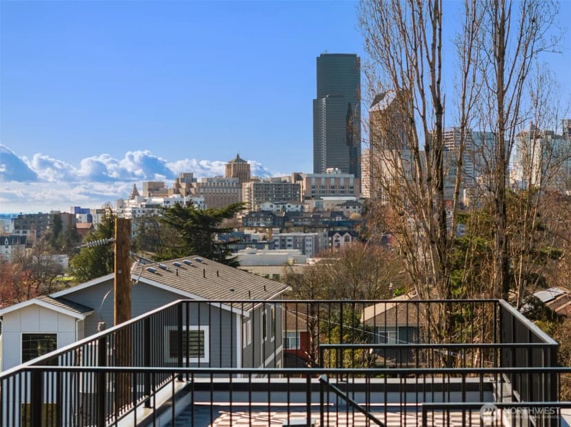 Property photo for 332 17th Avenue #b, Seattle photo 15