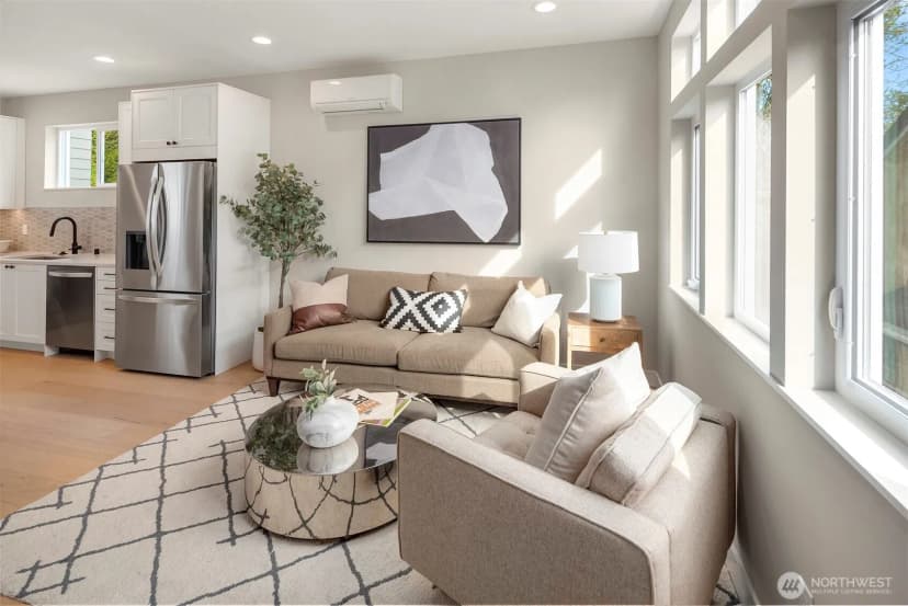 Property photo for 332 17th Avenue #b, Seattle photo 3