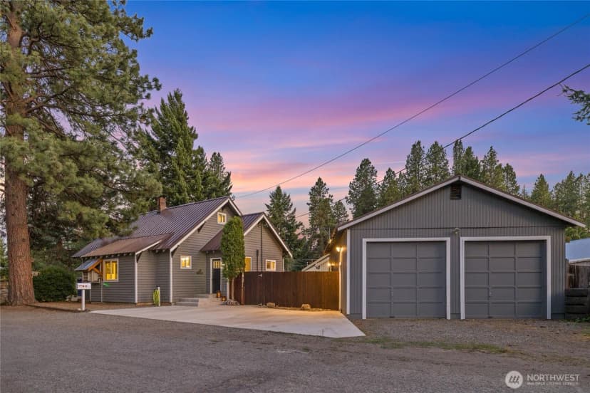Property photo for 601 Roslyn Place, Cle Elum photo 9
