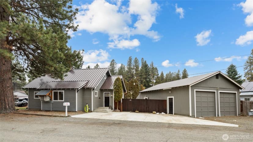 Property photo for 601 Roslyn Place, Cle Elum photo 3