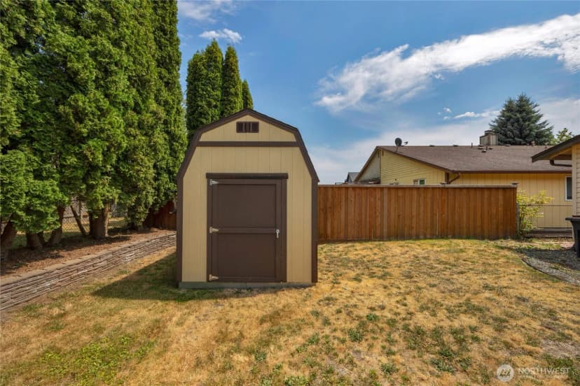 Property photo for 5227 101st Place Ne, Marysville photo 12