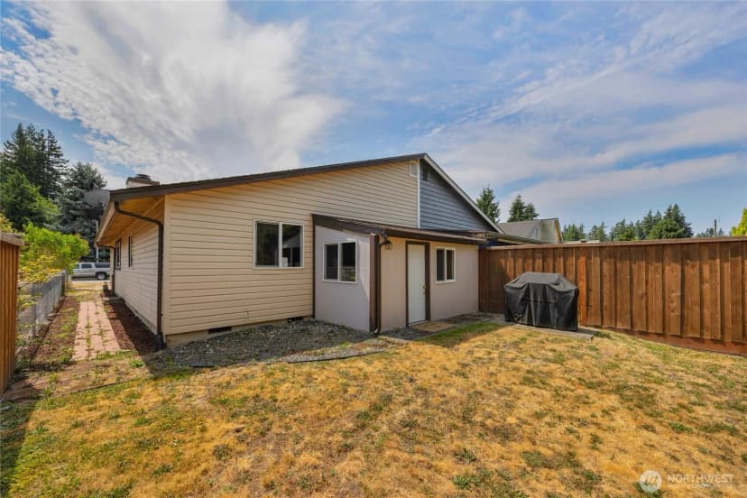 Property photo for 5227 101st Place Ne, Marysville photo 14