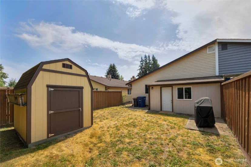Property photo for 5227 101st Place Ne, Marysville photo 11