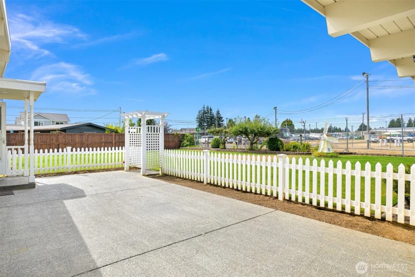 Property photo for 416 Stremler Drive, Lynden photo 34