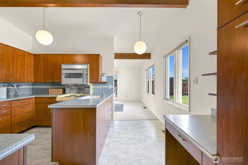 Property photo for 416 Stremler Drive, Lynden photo 14