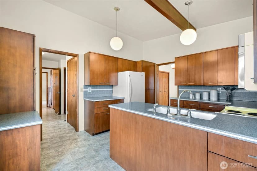 Property photo for 416 Stremler Drive, Lynden photo 13