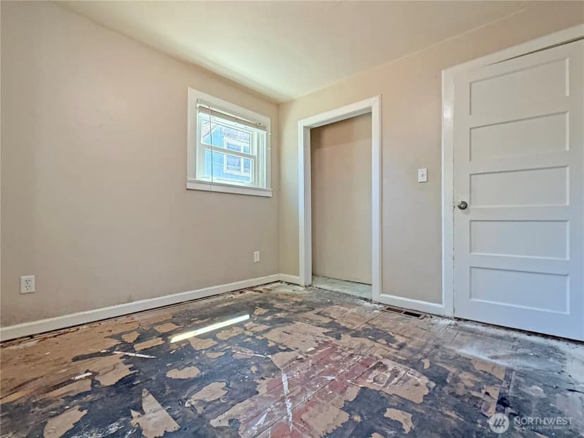 Property photo for 4115 W I Street, Bremerton photo 10
