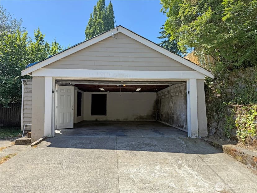 Property photo for 4115 W I Street, Bremerton photo 24