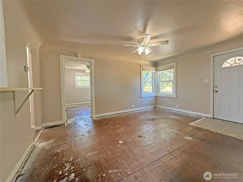 Property photo for 4115 W I Street, Bremerton photo 5