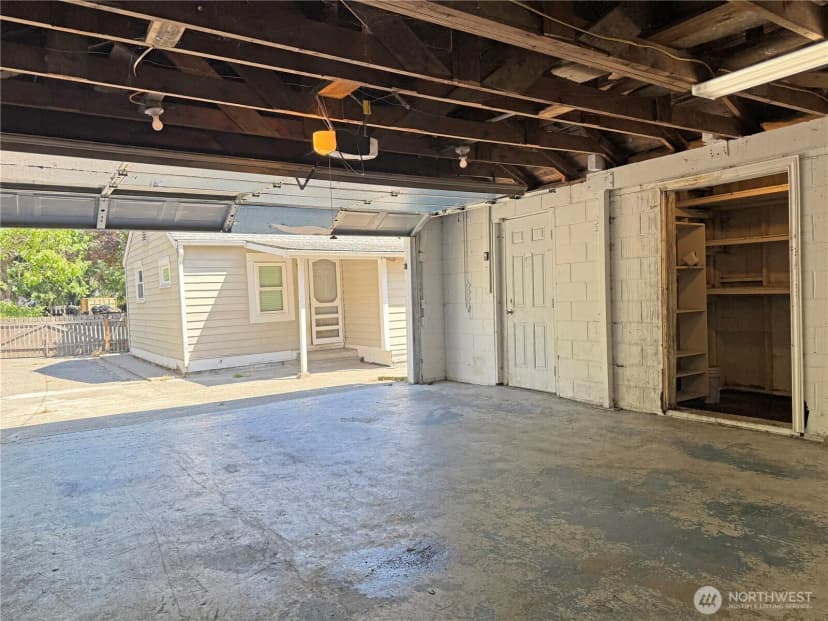 Property photo for 4115 W I Street, Bremerton photo 25