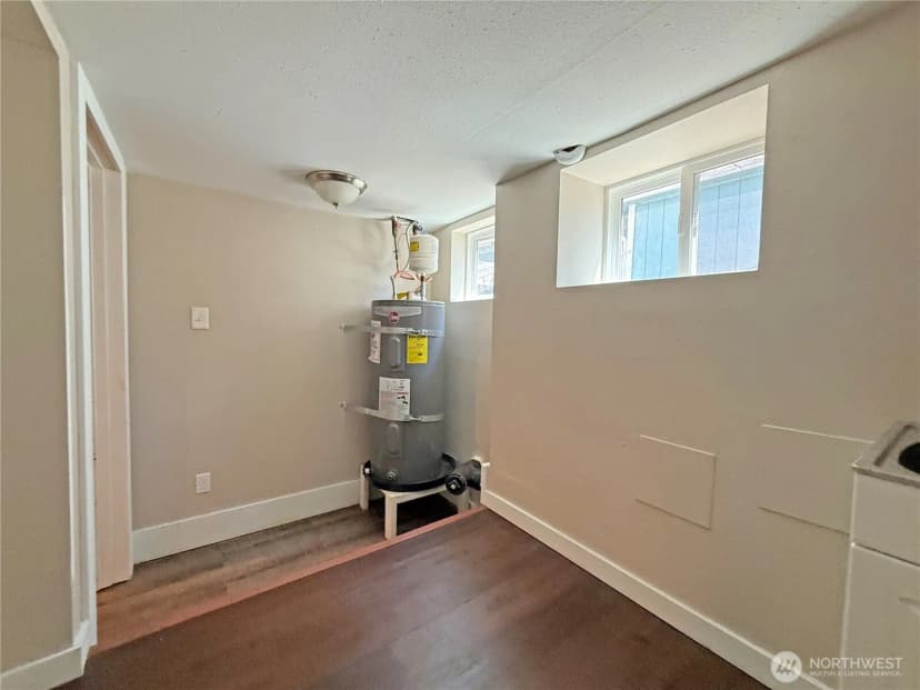 Property photo for 4115 W I Street, Bremerton photo 22