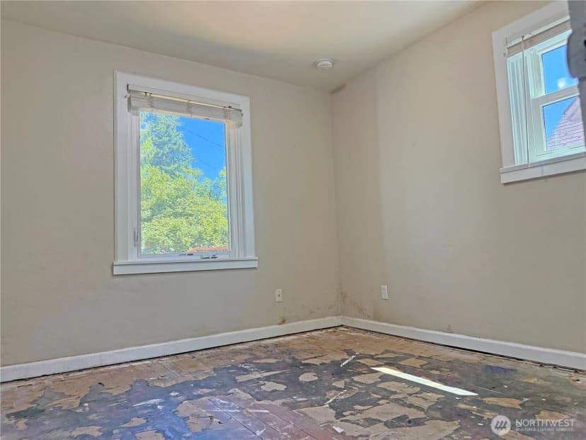 Property photo for 4115 W I Street, Bremerton photo 11