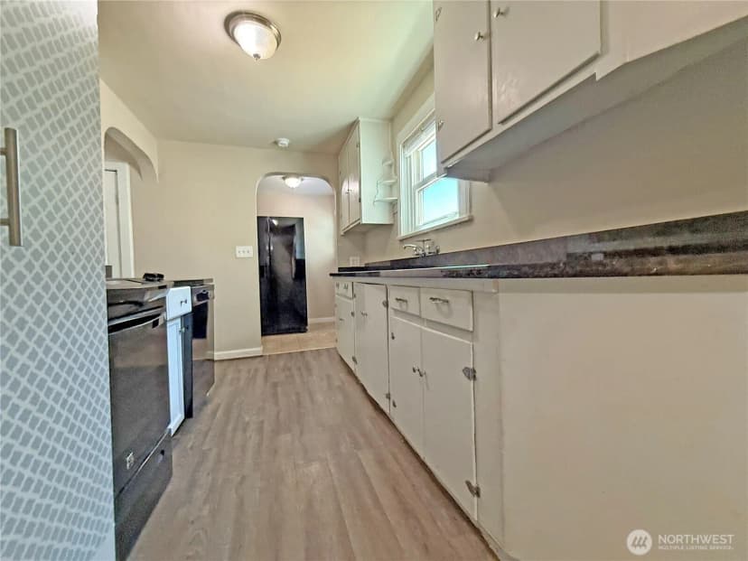 Property photo for 4115 W I Street, Bremerton photo 7