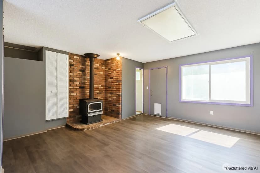 Property photo for 230 Se 8th Avenue, Oak Harbor photo 6