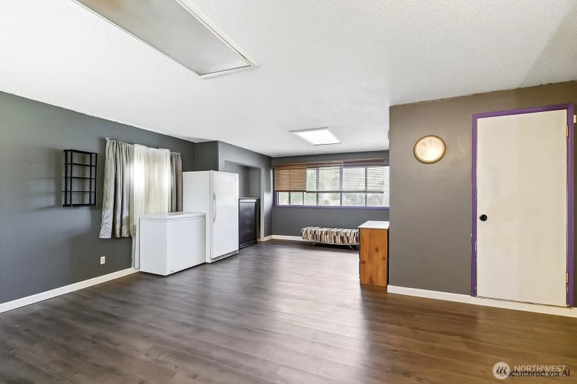 Property photo for 230 Se 8th Avenue, Oak Harbor photo 7