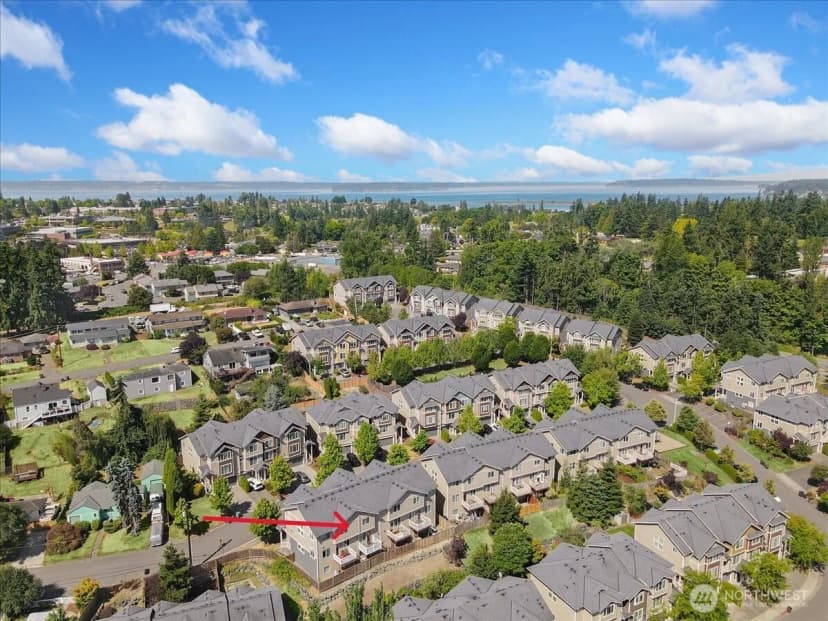 Property photo for 529 Pilchuck Path #s2, Everett photo 17