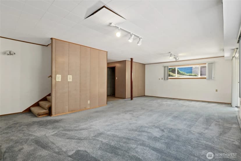 Property photo for 9345 37th Avenue S, Seattle photo 19