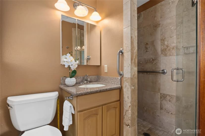 Property photo for 9345 37th Avenue S, Seattle photo 15