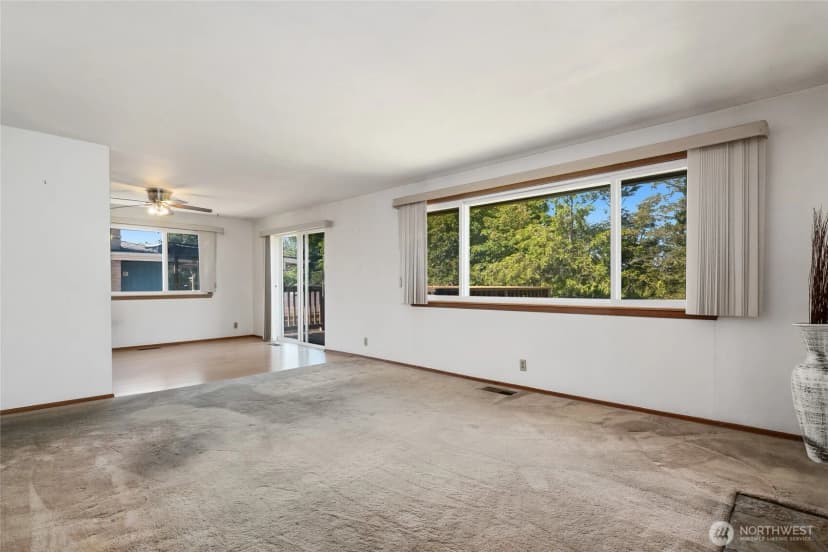 Property photo for 9345 37th Avenue S, Seattle photo 6