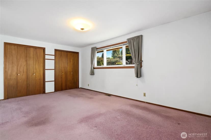 Property photo for 9345 37th Avenue S, Seattle photo 14
