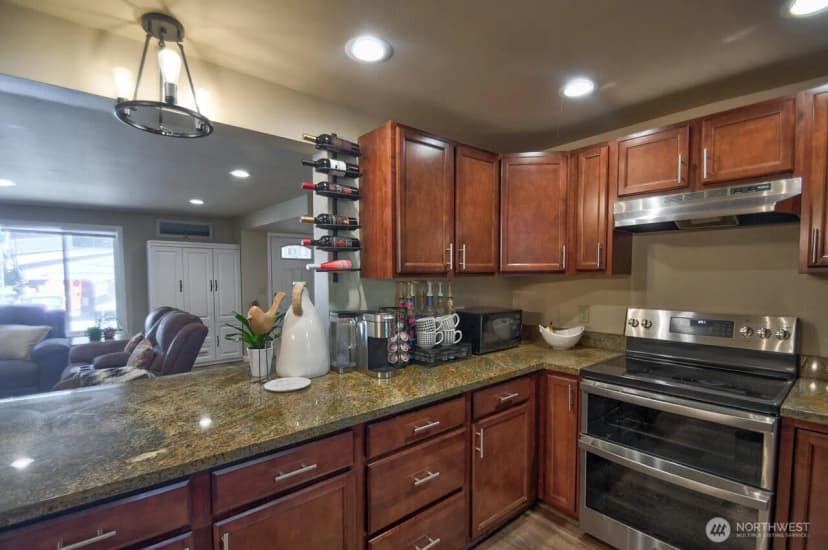 Property photo for 4104 Clearwater Drive Se, Lacey photo 5