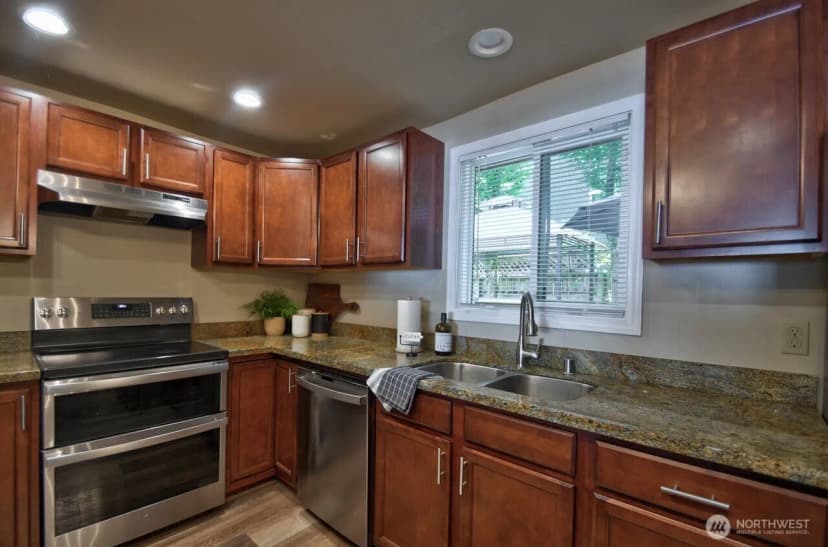 Property photo for 4104 Clearwater Drive Se, Lacey photo 6