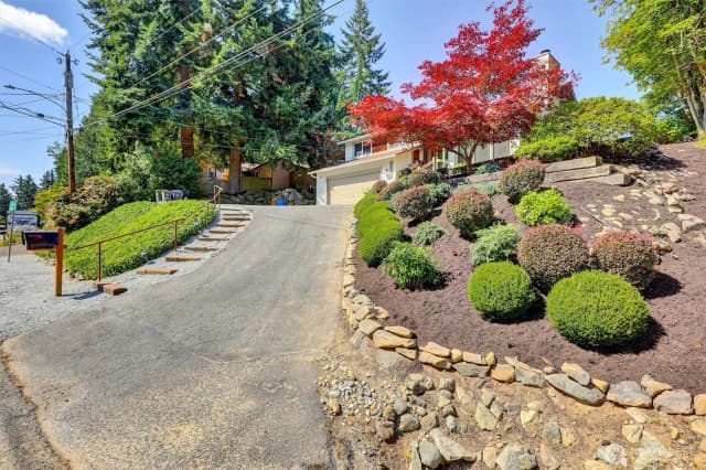 Property photo for 7920 E Glen Drive, Everett photo 2