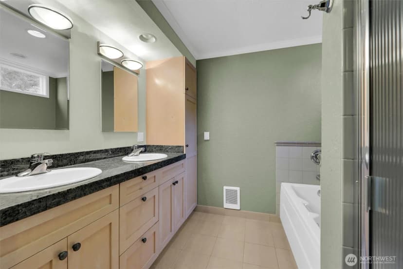 Property photo for 7920 E Glen Drive, Everett photo 15