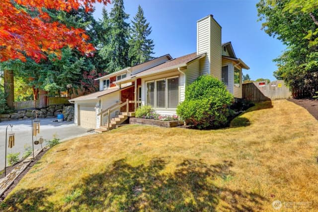 Property photo for 7920 E Glen Drive, Everett photo 3