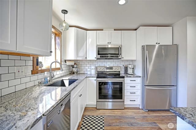 Property photo for 721 N Reed Street, Sedro Woolley photo 3