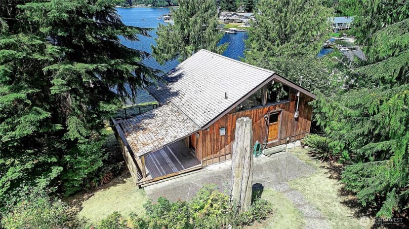 Property photo for 16922 E Lake Goodwin Road, Stanwood photo 3