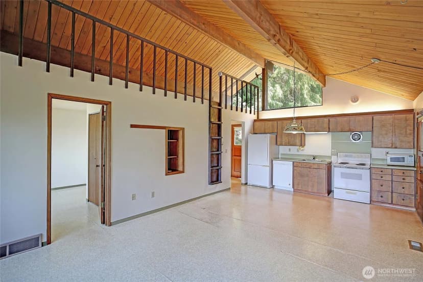 Property photo for 16922 E Lake Goodwin Road, Stanwood photo 18