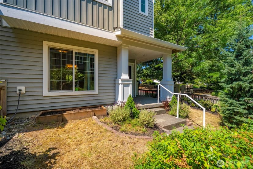 Property photo for 6558 High Point Drive Sw, Seattle photo 32