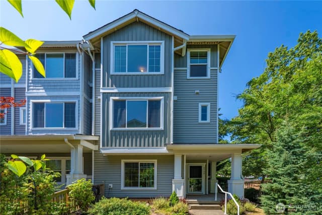 Property photo for 6558 High Point Drive Sw, Seattle