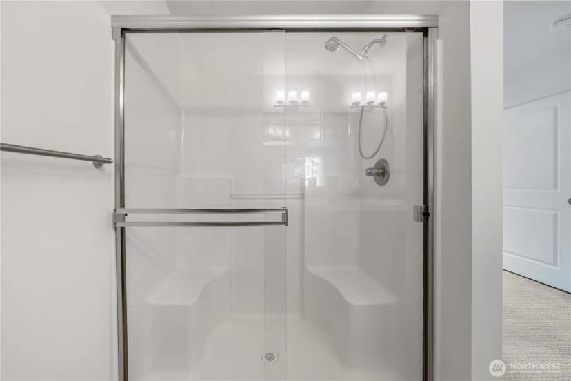 Property photo for 6558 High Point Drive Sw, Seattle photo 17