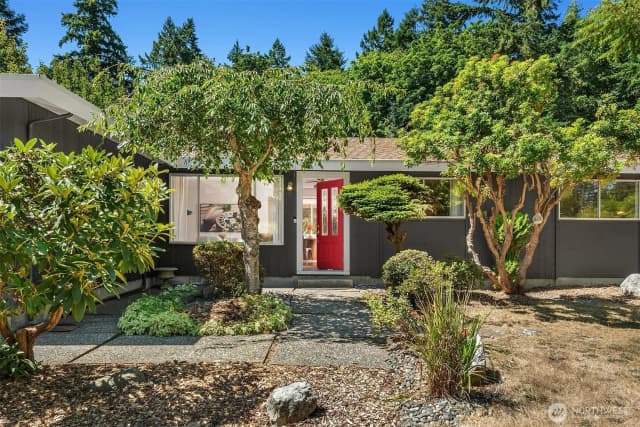 Property photo for 23717 107th Avenue Sw, Vashon photo 3