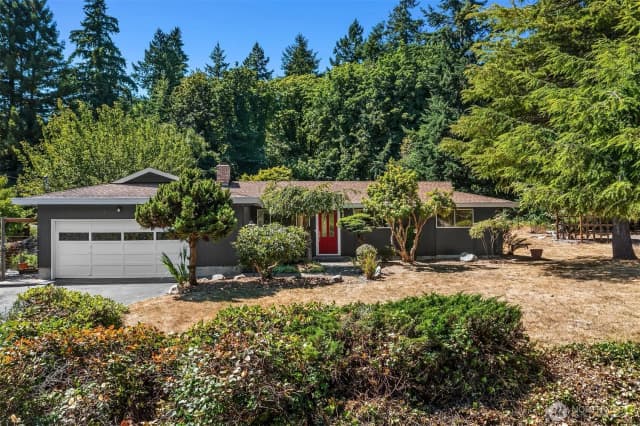 Property photo for 23717 107th Avenue Sw, Vashon