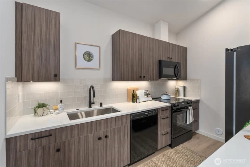 Property photo for 7711 34th Avenue Sw #b, Seattle photo 8